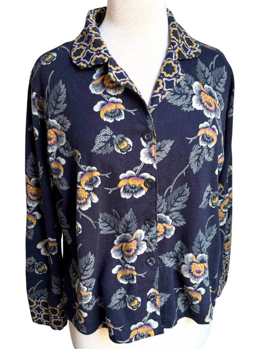 Vera Bradley Floral Button Front Knit Shirt M Navy Purple Mustard 100% Cotton